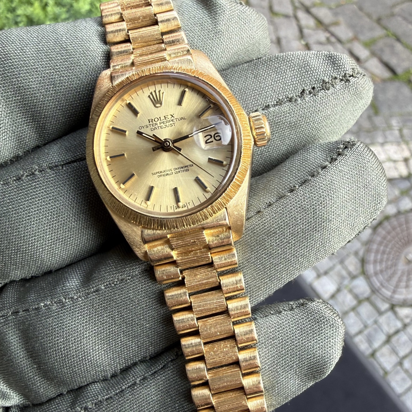 Rolex Lady-Datejust 26mm 18k Yellow Gold Bark