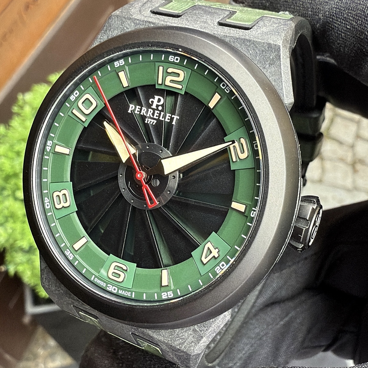 Perrelet Turbine Carbon Forest Green