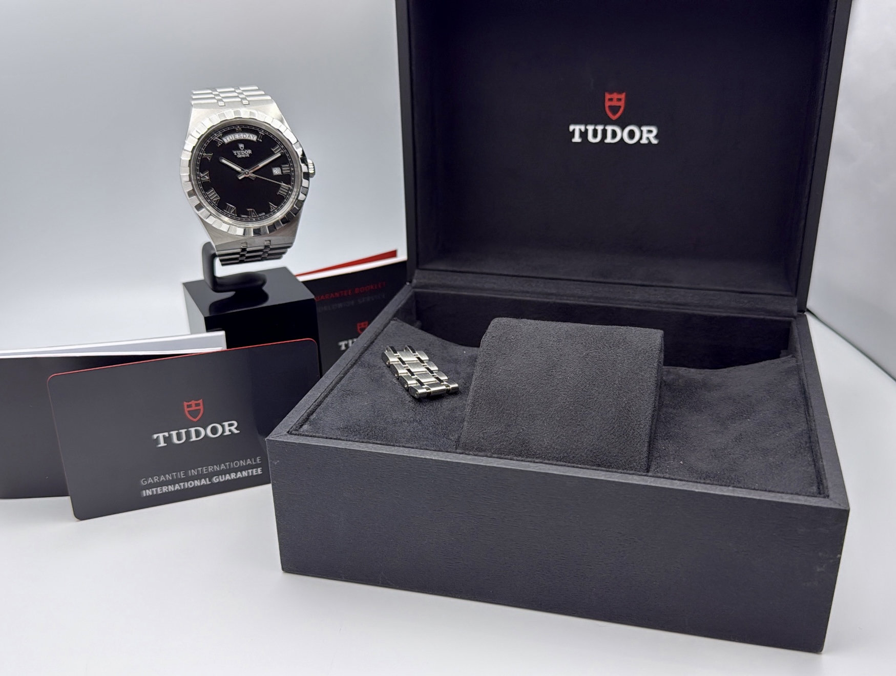 Tudor Royal