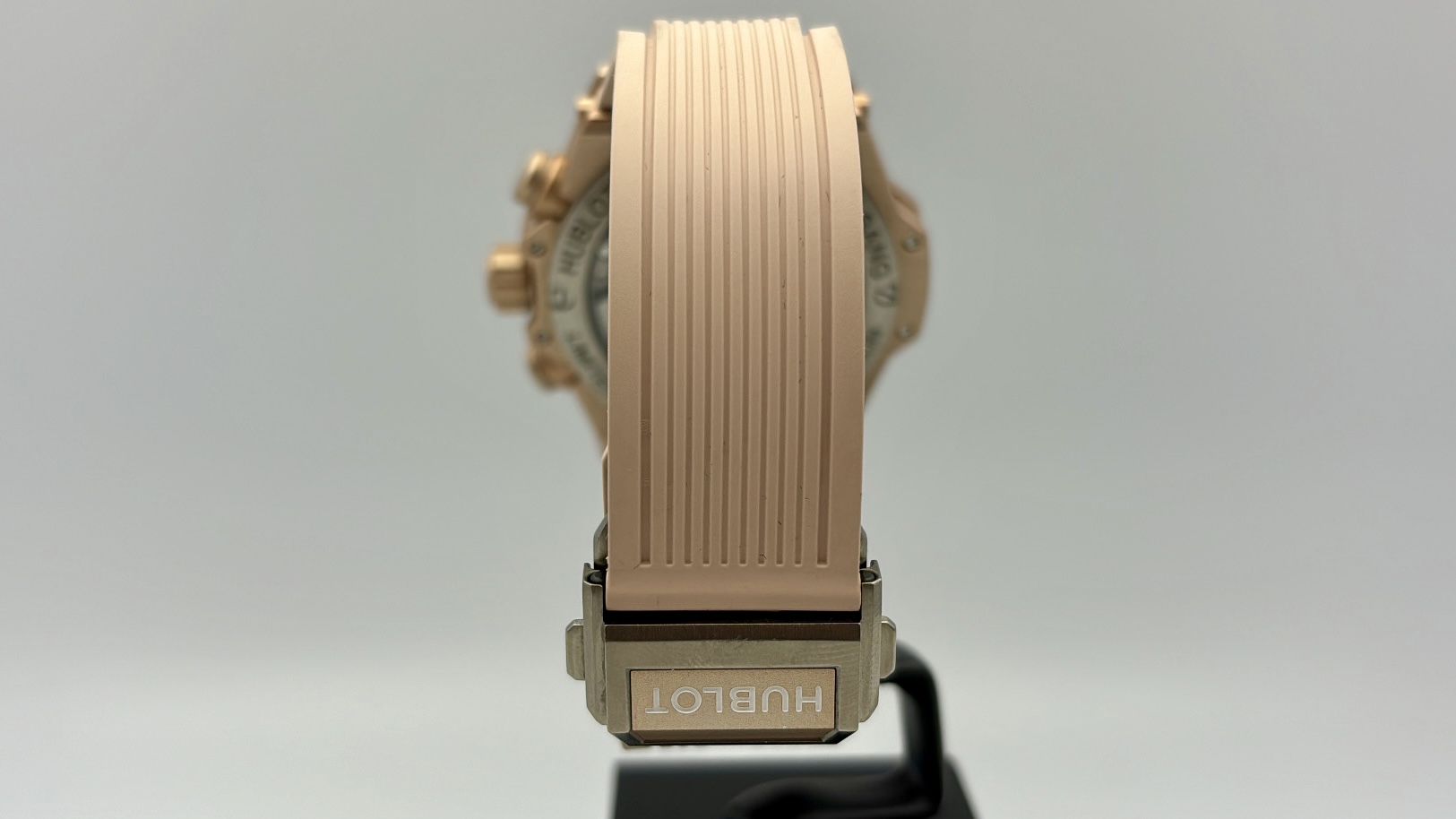 Hublot Big Bang Millennial Pink Limited edition of 200 pcs