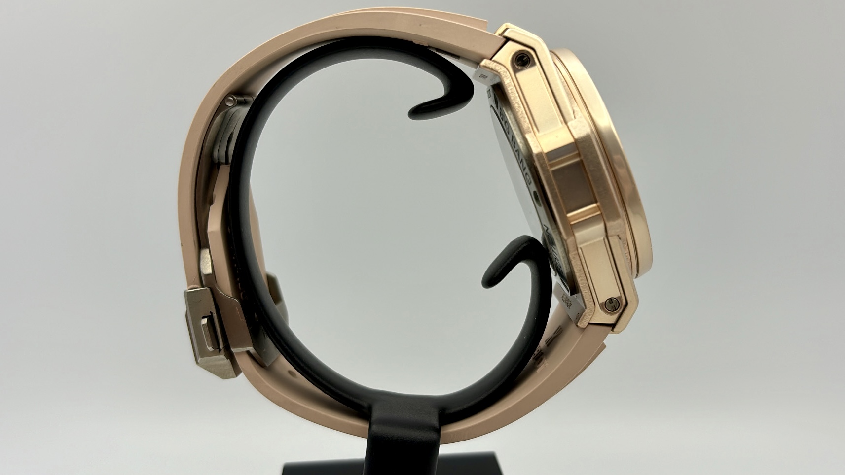 Hublot Big Bang Millennial Pink Limited edition of 200 pcs