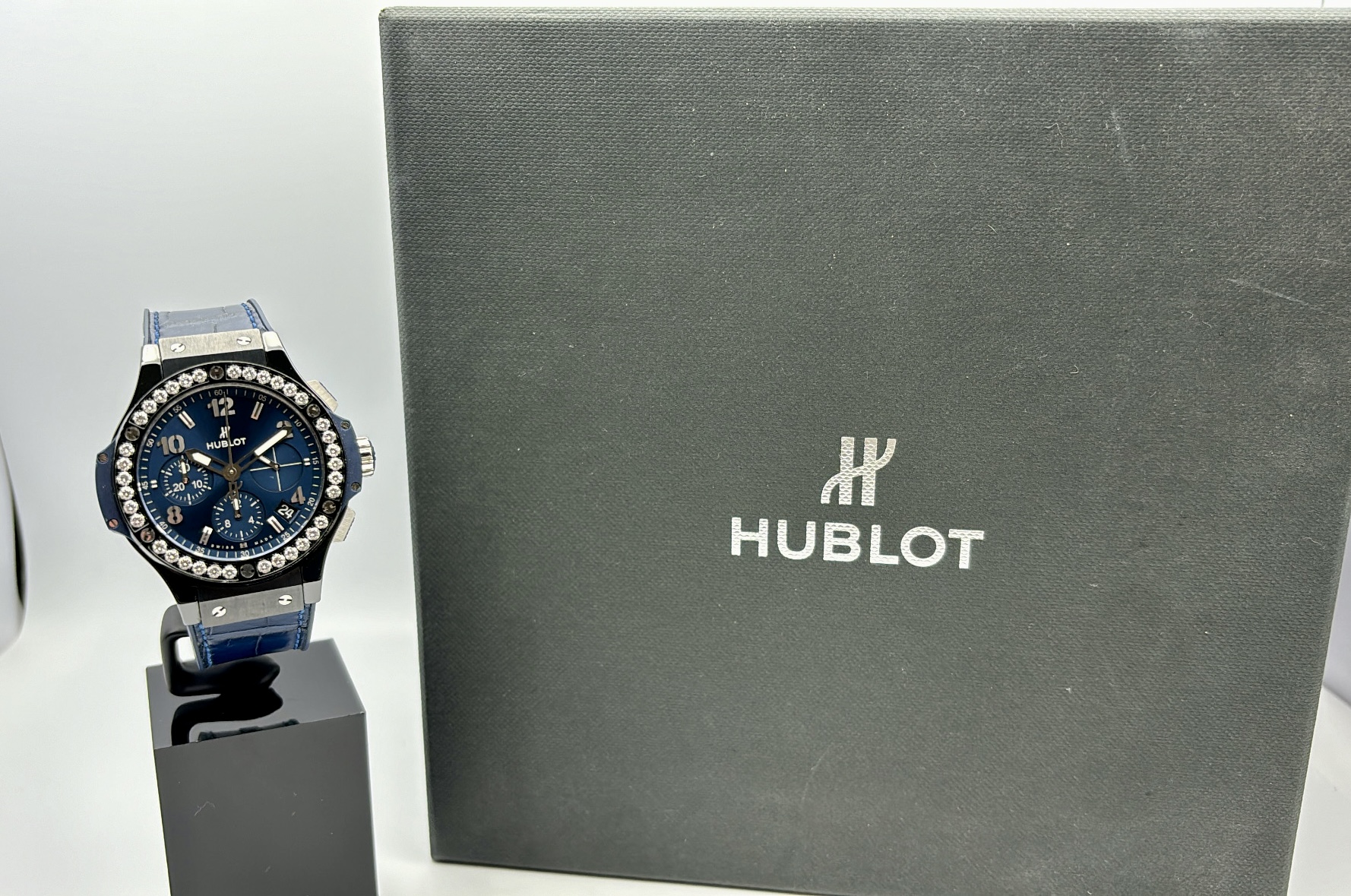 Hublot Big Bang Blue Diamonds 41mm