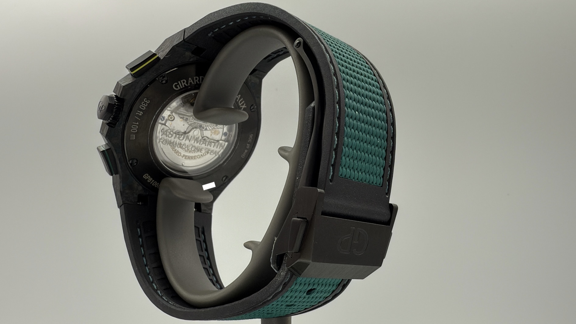 Girard Perregaux Laureato Absolute Aston Martin F1