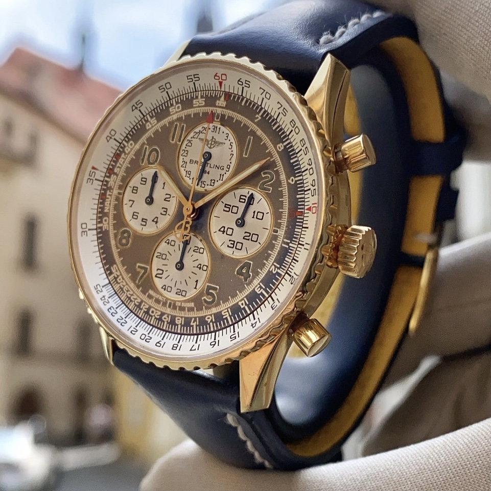 Breitling Navitimer Airborne Chronograph 18K Gold Automatik