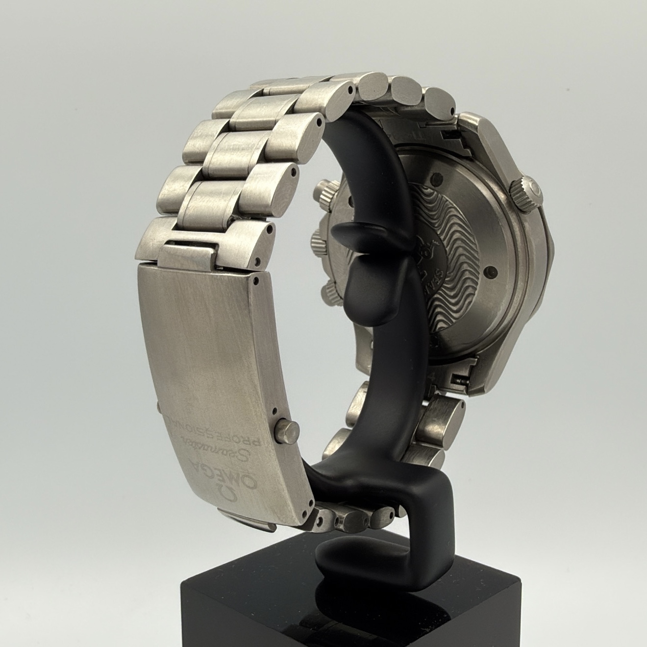 Omega Seamaster Diver 300M America's Cup Titanium