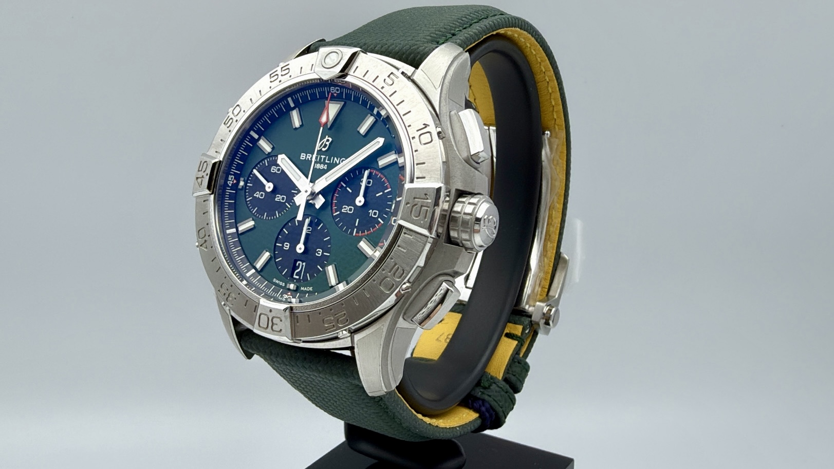 Breitling Avenger B01 Chronograph