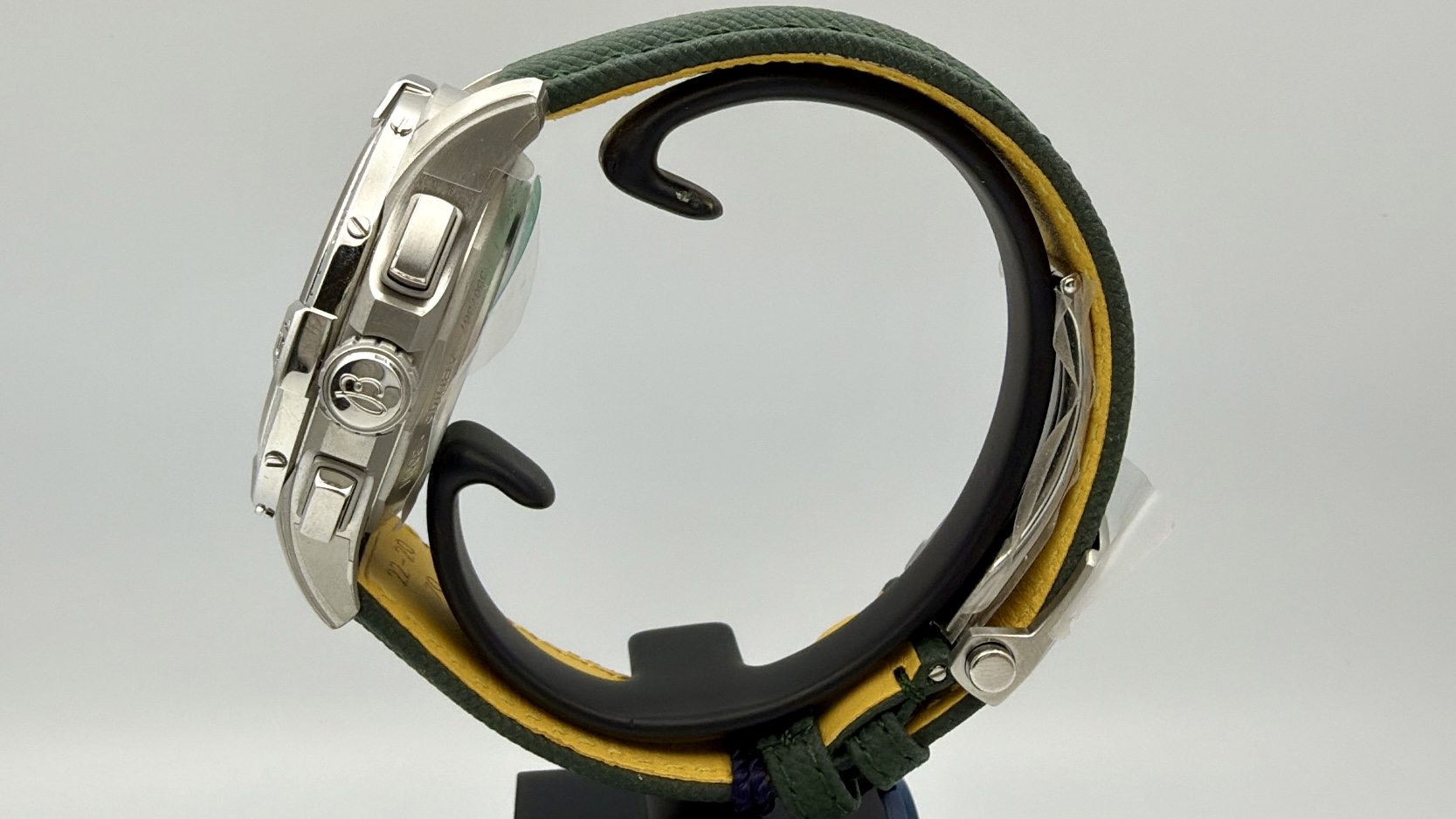 Breitling Avenger B01 Chronograph