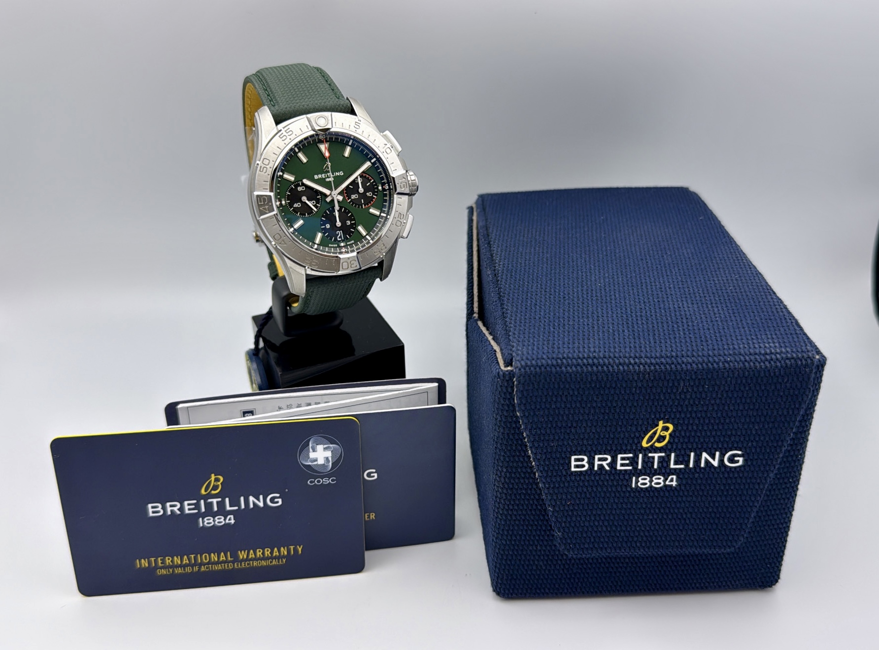 Breitling Avenger B01 Chronograph