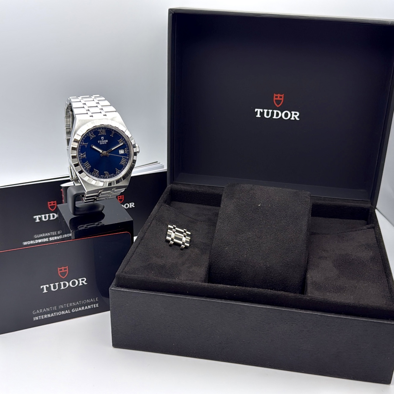 Tudor Royal
