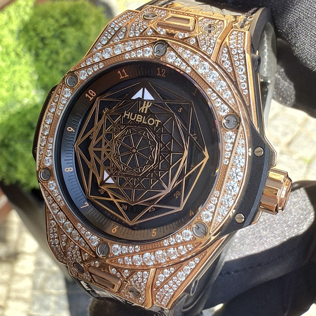 Hublot Big Bang Sang Bleu King Gold Big Pavé
