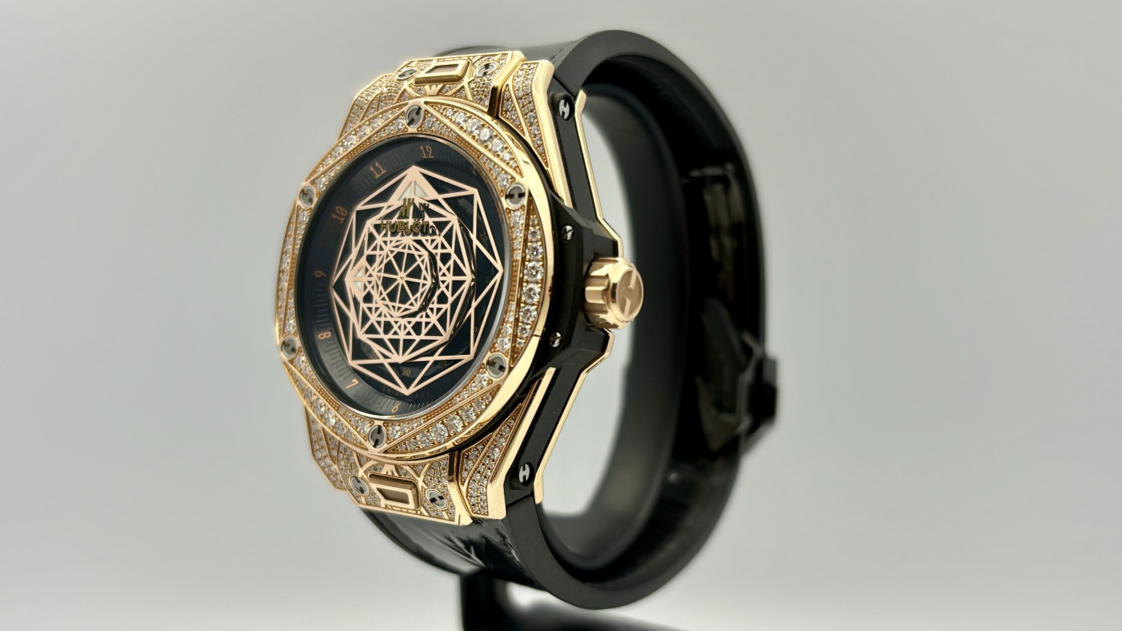 Hublot Big Bang Sang Bleu King Gold Big Pavé