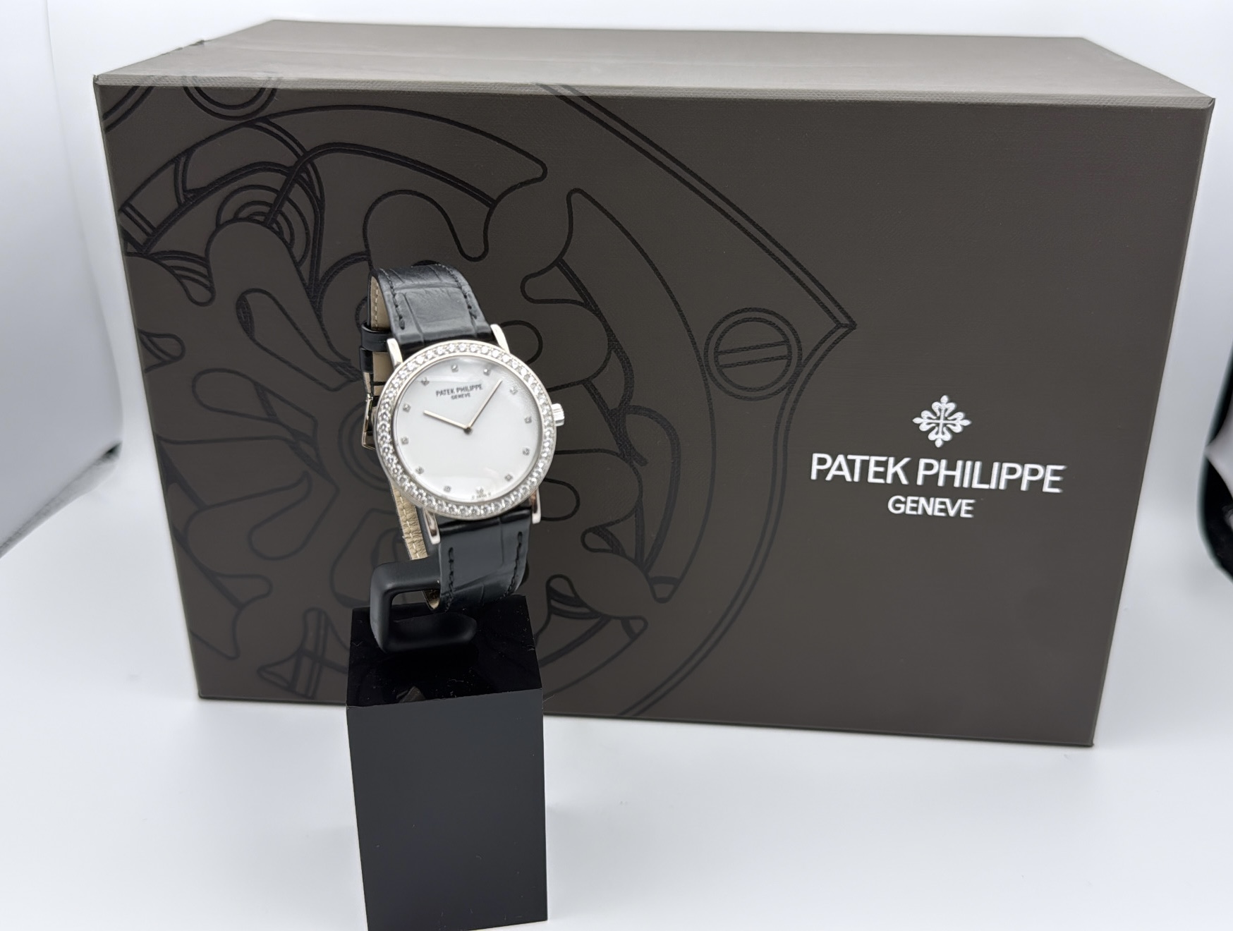 Patek Philippe Calatrava Diamonds 18k White Gold