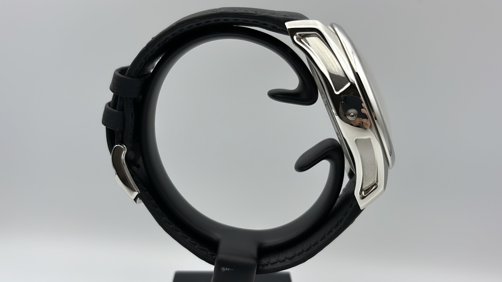 H.Moser & Cie. Pioneer Perpetual Calendar Midnight Blue Fumé Dial