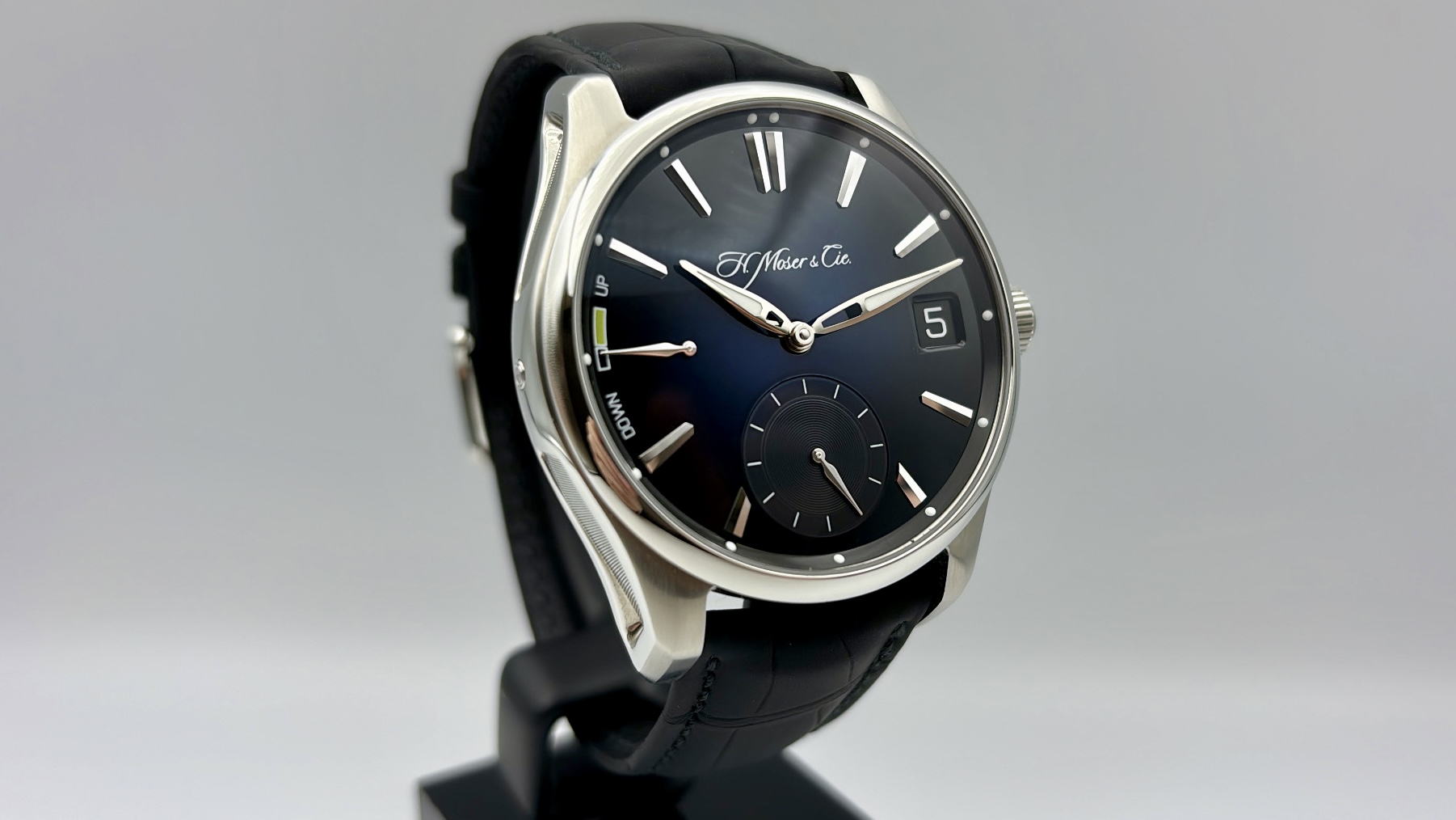 H.Moser & Cie. Pioneer Perpetual Calendar Midnight Blue Fumé Dial