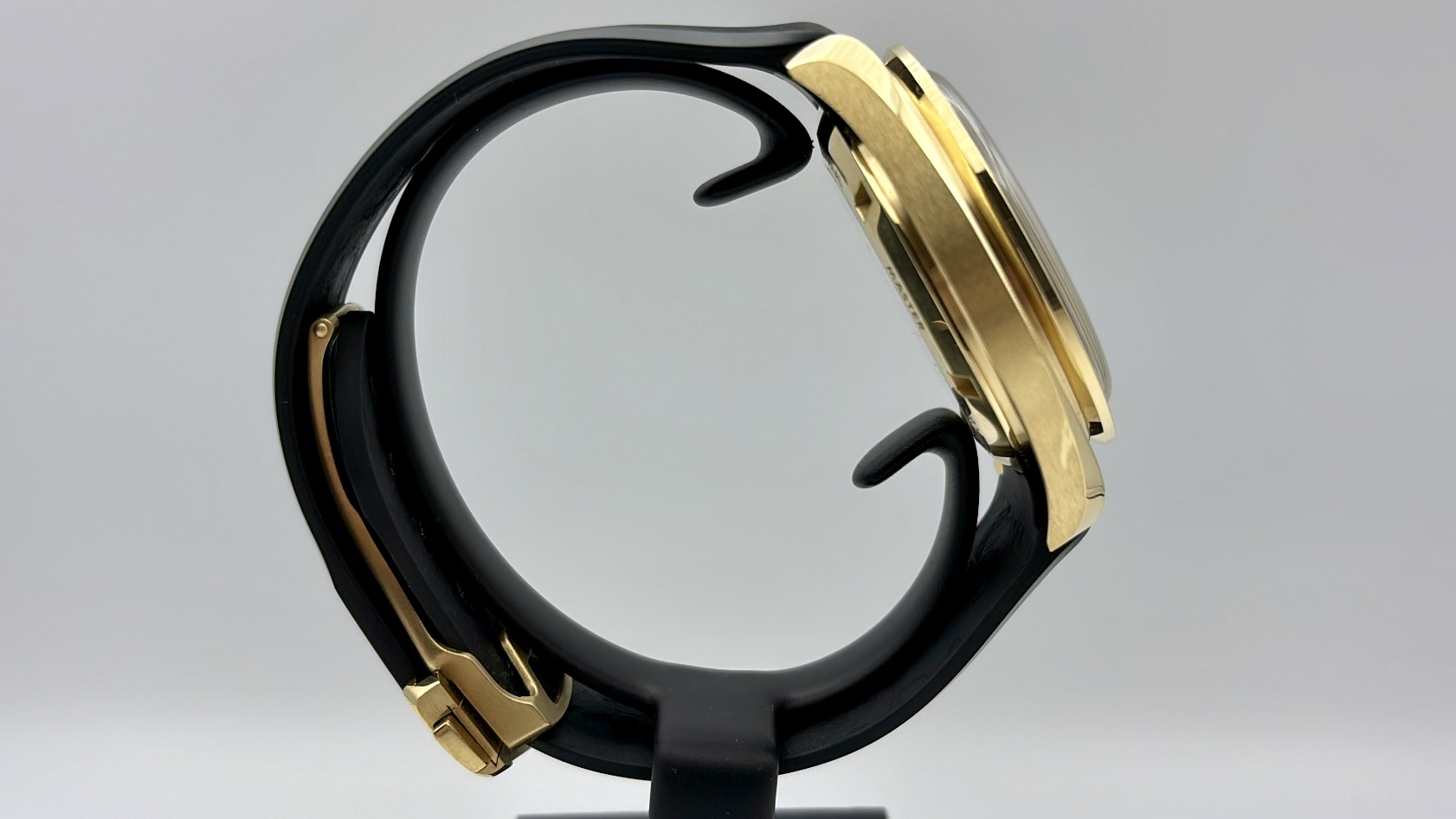 Omega Speedmaster Moonshine Gold