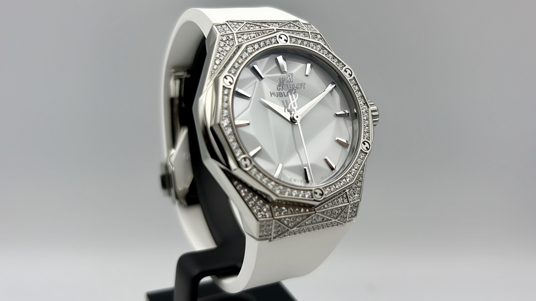 Hublot Classic Fusion Orlinski White Pavé 40mm