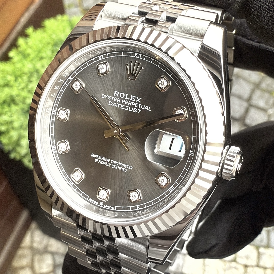 Rolex Datejust 41 Rhodium Grey Diamonds