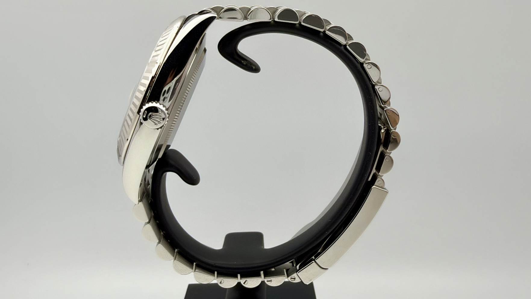 Rolex Datejust 41 Rhodium Grey Diamonds