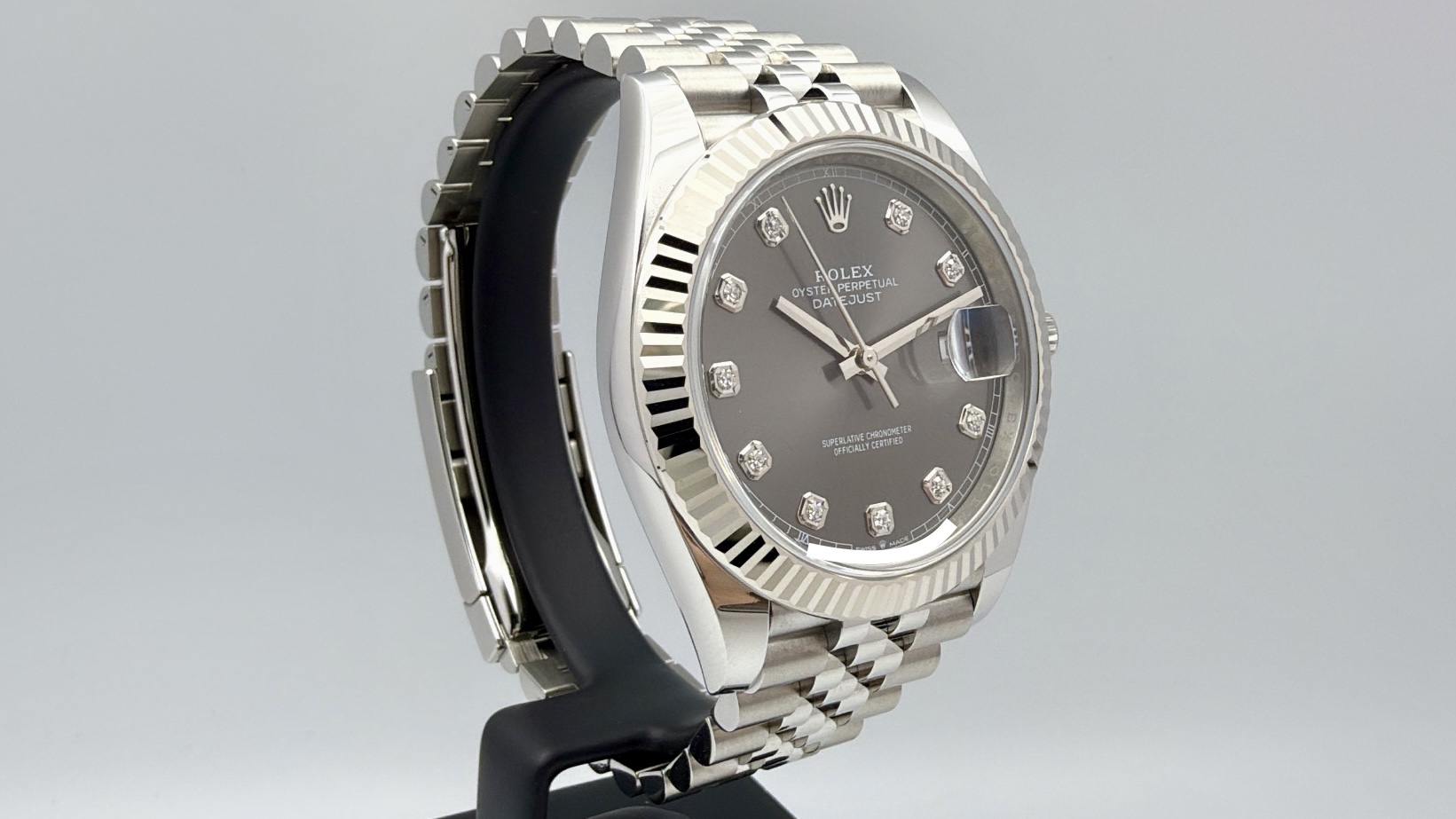Rolex Datejust 41 Rhodium Grey Diamonds