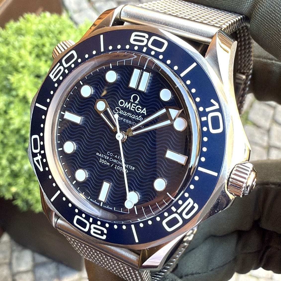 Omega Seamaster Diver 300M James Bond 60th Anniversary