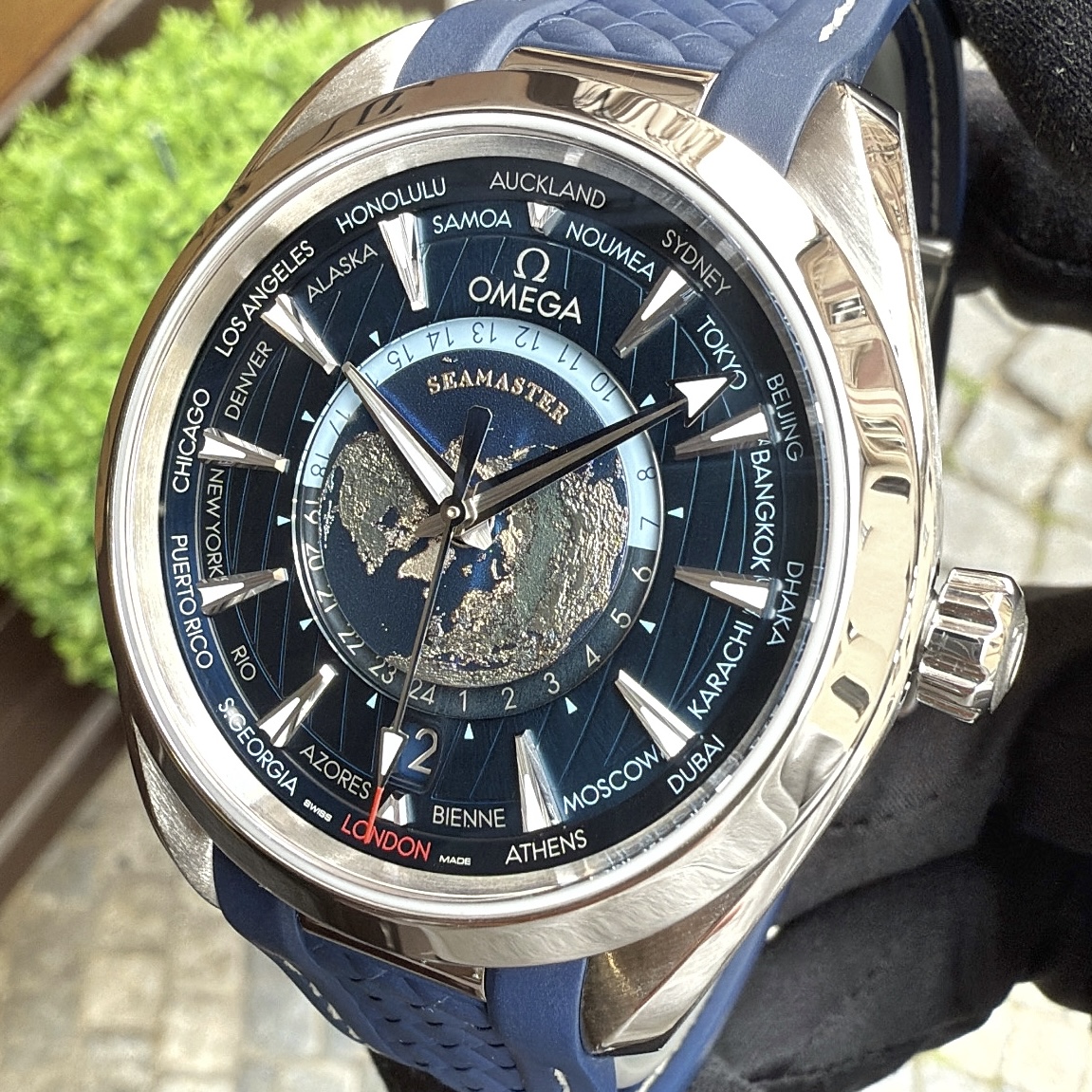 Omega Seamaster Aqua Terra Worldtimer 150m